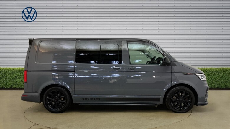 Volkswagen Transporter T32 Swb Diesel Special Edition 2.0 BiTDI 204 Sportline Black Ed Kombi Van DSG